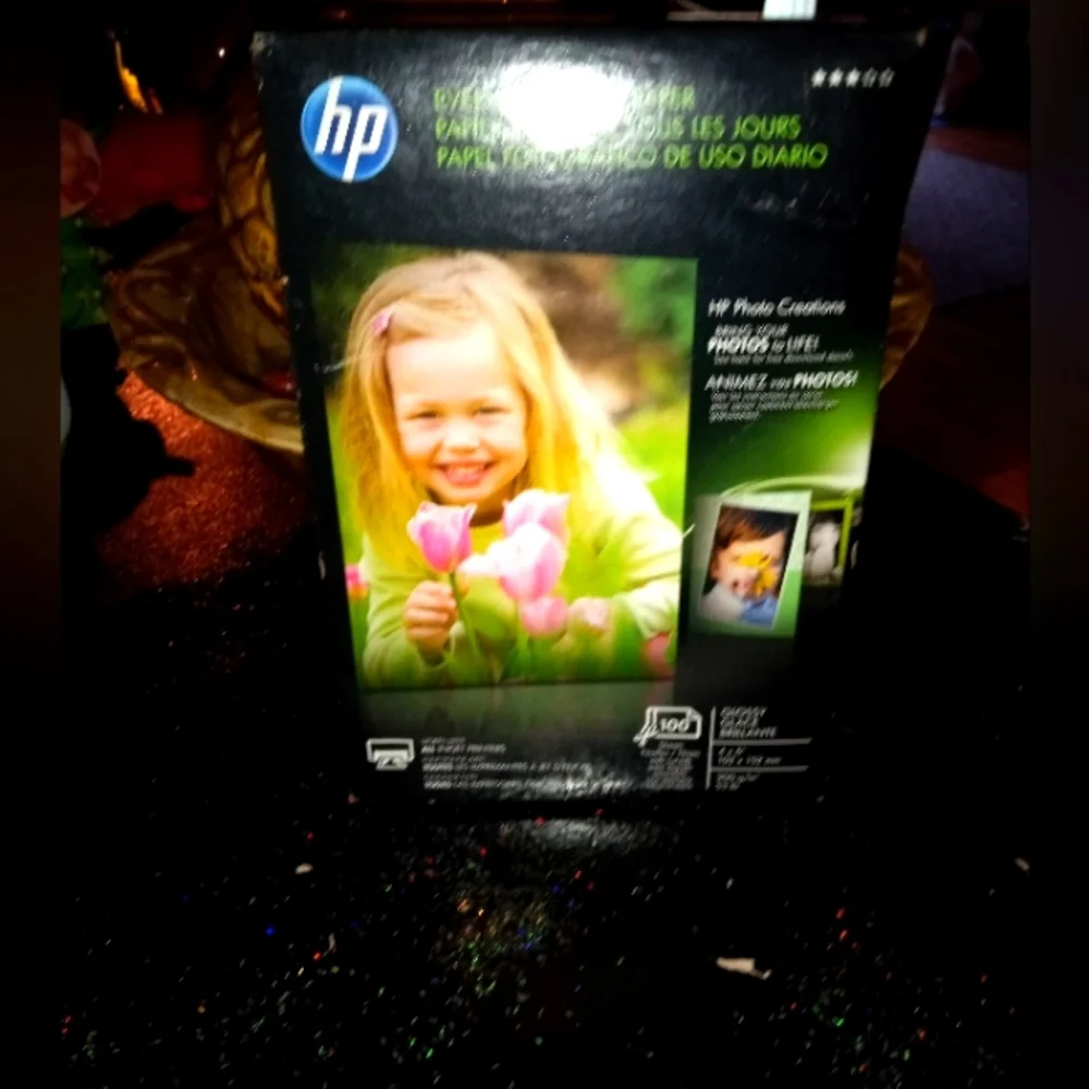 Unopened Hp photo paper 4x6 quantity pack of 100 sheets